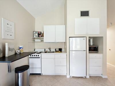 11863 Wimbledon Circle, Wellington, FL 33414