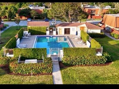 1458 N Lawnwood Circle, Fort Pierce, FL 34950