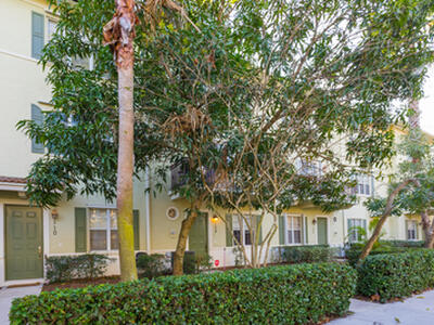 108 E Indian Crossing Circle