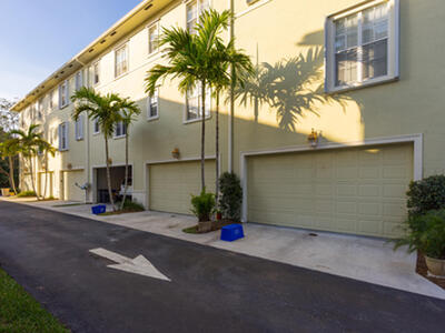 108 E Indian Crossing Circle, Jupiter, FL 33458