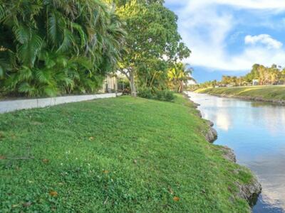 10615 Ermine Avenue, Boca Raton, FL 33428