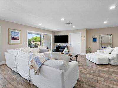 4316 S Ocean Boulevard, Highland Beach, FL 33487