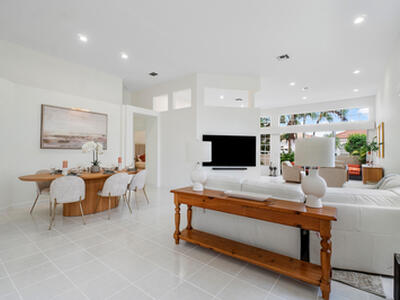 120 Coral Cay Drive, Palm Beach Gardens, FL 33418