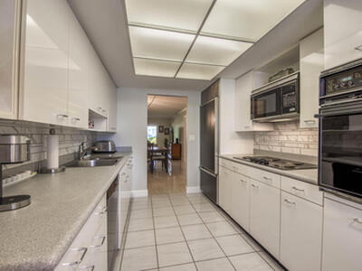 1205 Sandy Lane, Singer Island, FL 33404