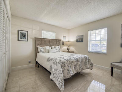 1205 Sandy Lane, Singer Island, FL 33404