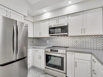 802 W Windward Way, Lantana, FL 33462