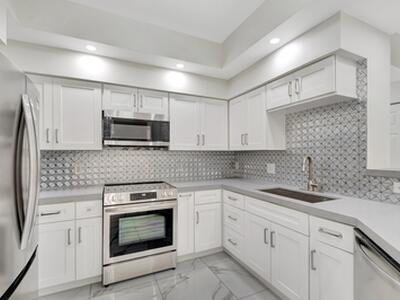 802 W Windward Way, Lantana, FL 33462