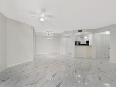 802 W Windward Way, Lantana, FL 33462