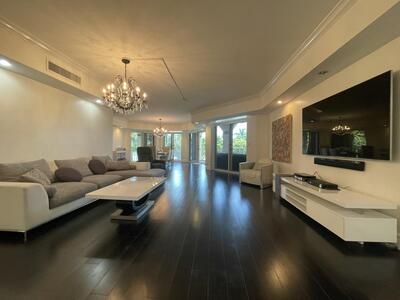 300 SE 5th Avenue, Boca Raton, FL 33432