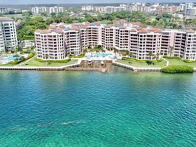 300 SE 5th Avenue, Boca Raton, FL 33432