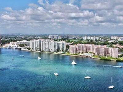 300 SE 5th Avenue, Boca Raton, FL 33432