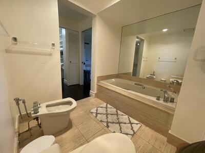 300 SE 5th Avenue, Boca Raton, FL 33432