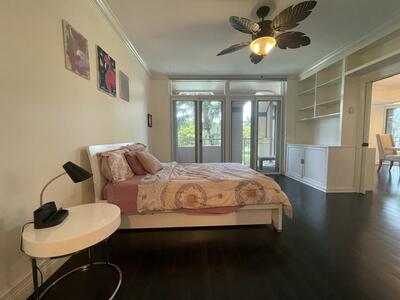 300 SE 5th Avenue, Boca Raton, FL 33432