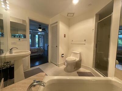 300 SE 5th Avenue, Boca Raton, FL 33432