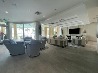 300 SE 5th Avenue, Boca Raton, FL 33432