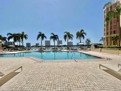 300 SE 5th Avenue, Boca Raton, FL 33432