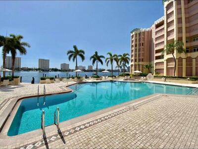 300 SE 5th Avenue, Boca Raton, FL 33432
