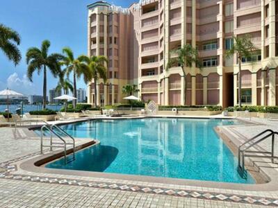 300 SE 5th Avenue, Boca Raton, FL 33432
