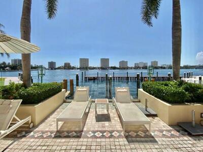 300 SE 5th Avenue, Boca Raton, FL 33432