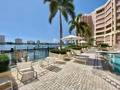 300 SE 5th Avenue, Boca Raton, FL 33432