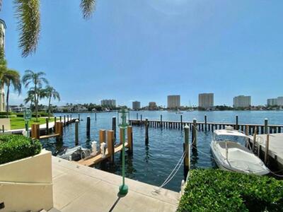 300 SE 5th Avenue, Boca Raton, FL 33432
