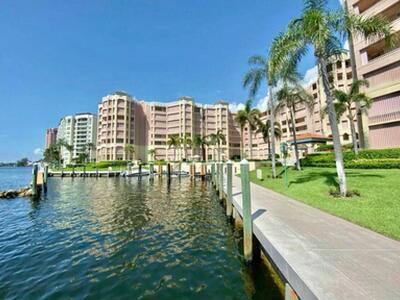 300 SE 5th Avenue, Boca Raton, FL 33432