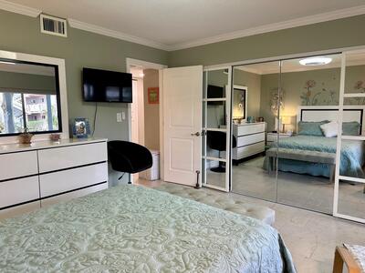 2721 Garden Drive N, Lake Worth, FL 33461