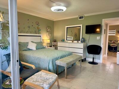 2721 Garden Drive N, Lake Worth, FL 33461