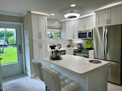 2721 Garden Drive N, Lake Worth, FL 33461