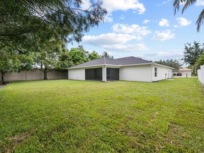 13661 Sheffield St, Wellington, FL 33414