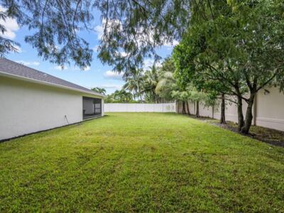 13661 Sheffield St, Wellington, FL 33414