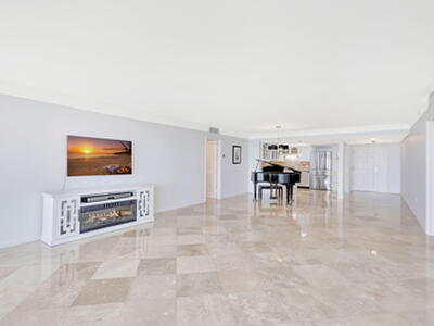 400 Beach Road, Tequesta, FL 33469