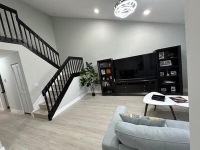 1527 Woodbridge Lakes Circle
