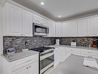 17 Selby Lane, Palm Beach Gardens, FL 33418