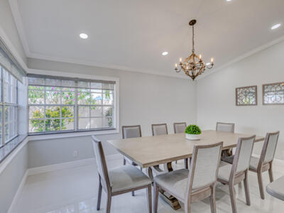 17 Selby Lane, Palm Beach Gardens, FL 33418