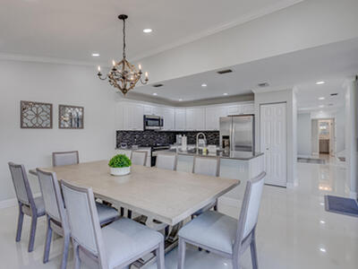 17 Selby Lane, Palm Beach Gardens, FL 33418