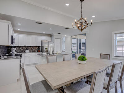 17 Selby Lane, Palm Beach Gardens, FL 33418