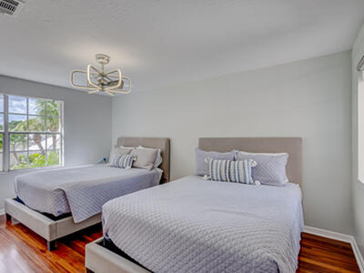 17 Selby Lane, Palm Beach Gardens, FL 33418