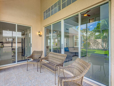 17 Selby Lane, Palm Beach Gardens, FL 33418