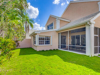 17 Selby Lane, Palm Beach Gardens, FL 33418