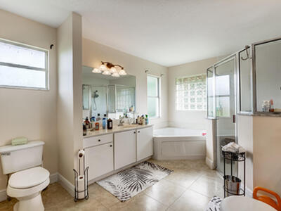 8671 155th Place N, Palm Beach Gardens, FL 33418