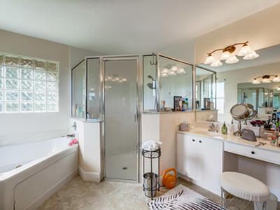 8671 155th Place N, Palm Beach Gardens, FL 33418