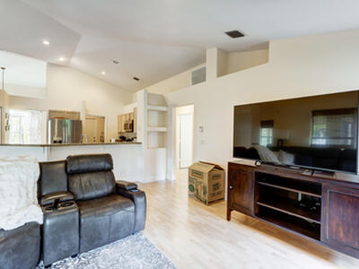 8671 155th Place N, Palm Beach Gardens, FL 33418