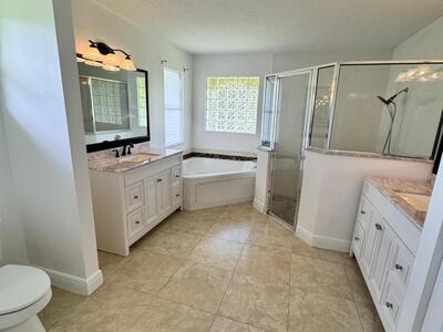 8671 155th Place N, Palm Beach Gardens, FL 33418