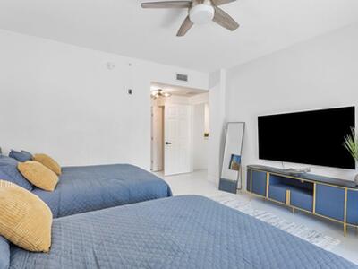 804 E Windward 207 Way, Lantana, FL 33462