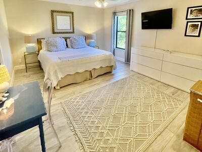 470 Mars Way, Juno Beach, FL 33408