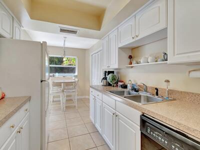 318 SE 7th Avenue, Delray Beach, FL 33483