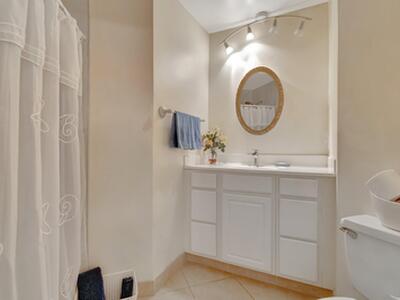 318 SE 7th Avenue, Delray Beach, FL 33483