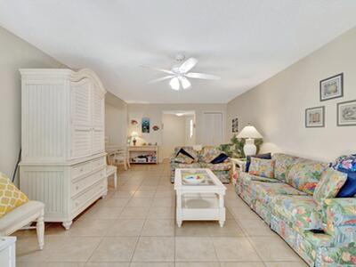 318 SE 7th Avenue, Delray Beach, FL 33483