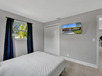 337 SW 8th Avenue, Delray Beach, FL 33444